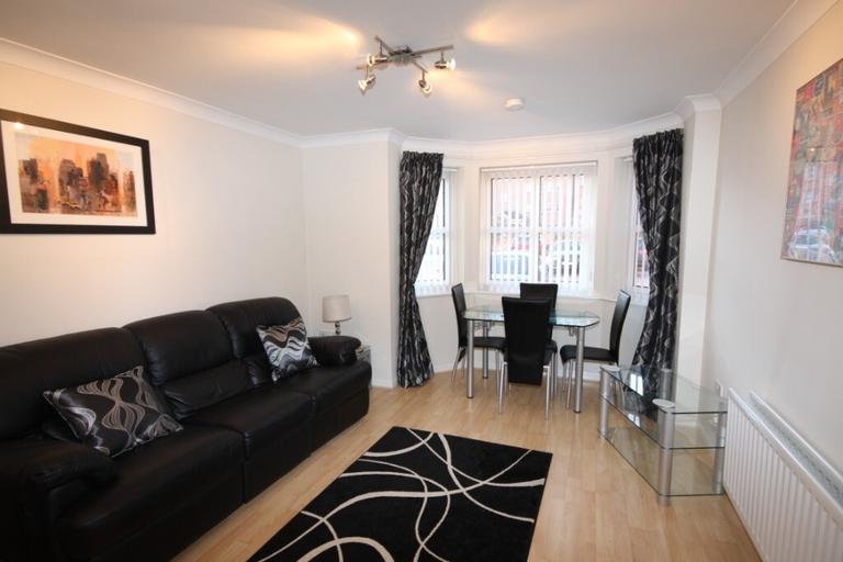 Ashgrove Avenue, Kittybrewster, Aberdeen, AB25 3BQ