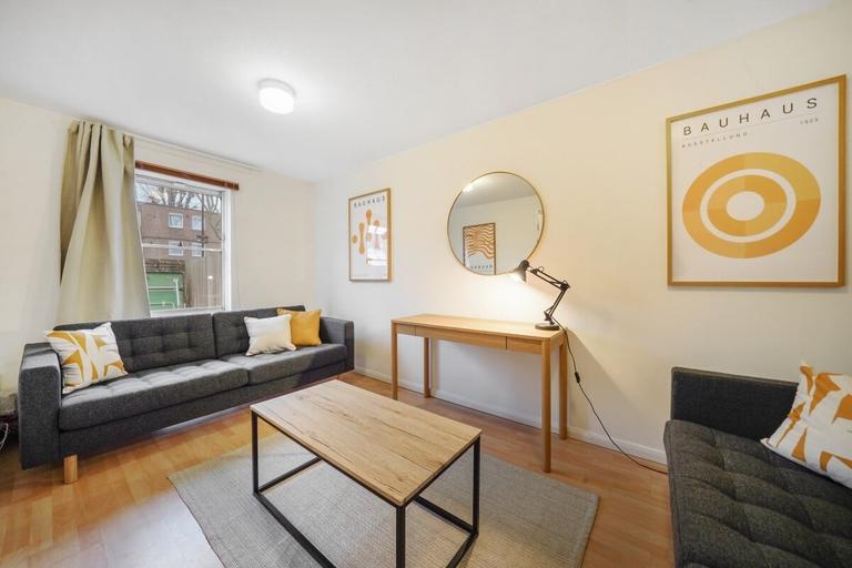 Byworth Walk, Camden, London, N19 4BN