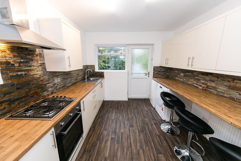 4 bedroom house for rent Springbank Crescent, Leeds, LS6 1AB UniHomes