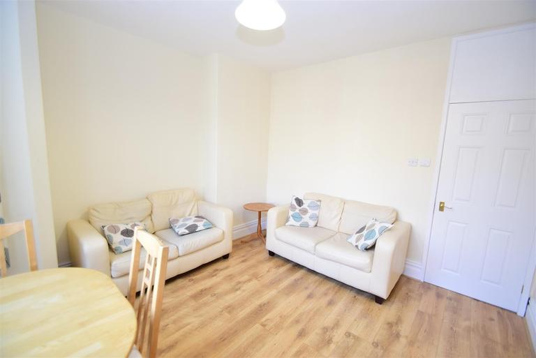 3 bedroom apartment for rent Windsor Terrace, Newcastle, NE3 1YL UniHomes