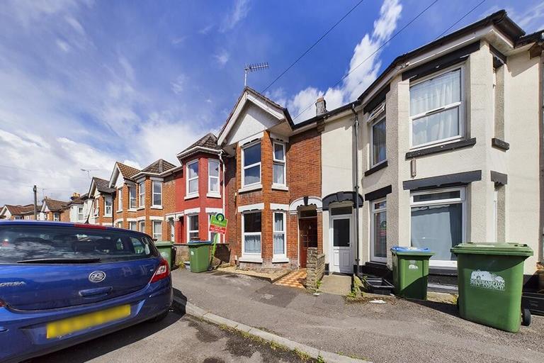 Thackeray Road, Portswood, Southampton, SO17 2GT
