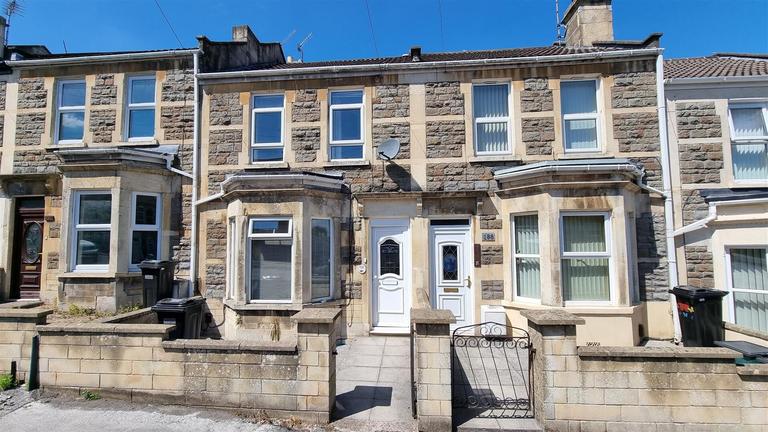 Coronation Avenue, Oldfield Park, Bath, BA2 2JS