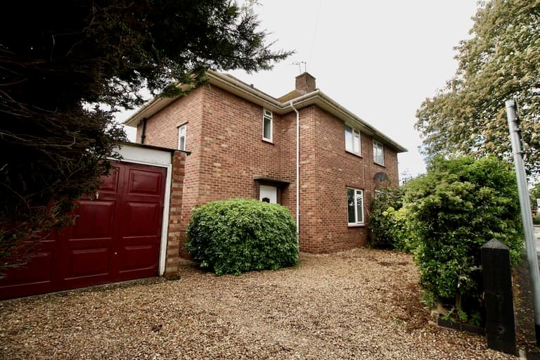 Scarnell Road, North & West Earlham, Norwich, NR5 8HT