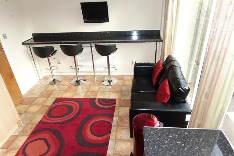 Coxwell Gardens, Edgbaston, Birmingham, B16 9EN