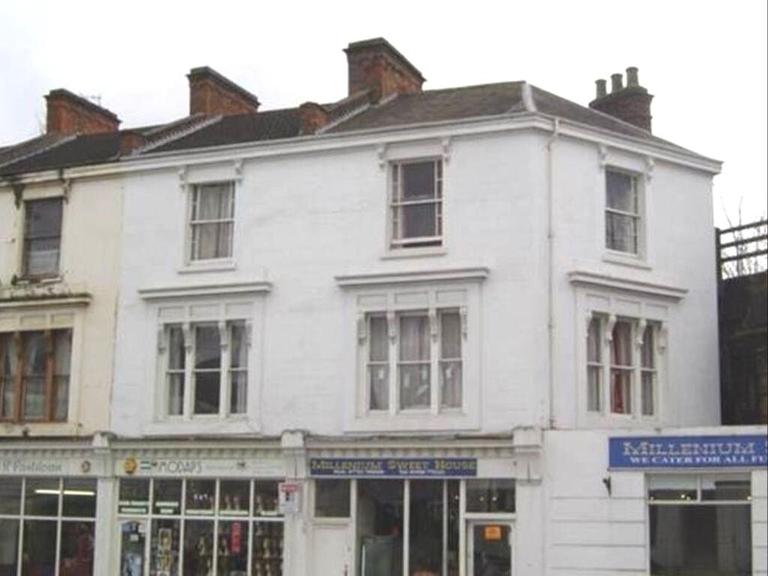 High Street, Town Centre, Leamington Spa, CV31 1LW