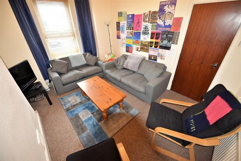 Ashville Road, Hyde Park, Leeds, LS6 1NA