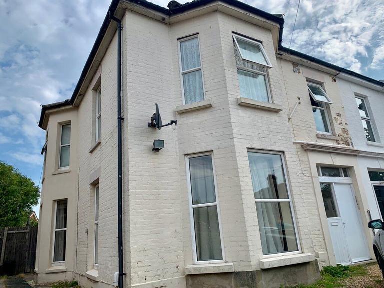 Malmesbury Park Road, Charminster, Bournemouth, BH8 8PJ