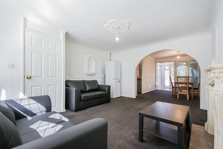 3 bedroom house for rent Bloomsbury Walk, Birmingham, B7 5DG UniHomes