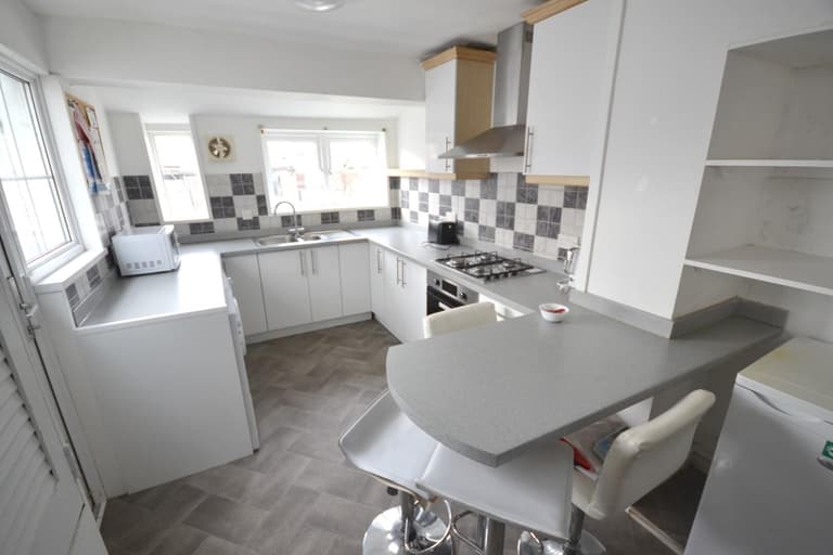 Pinhoe Road, Mount Pleasant, Exeter, EX4 7HS Pinhoe Road, Mount Pleasant, Exeter, EX4 7HS