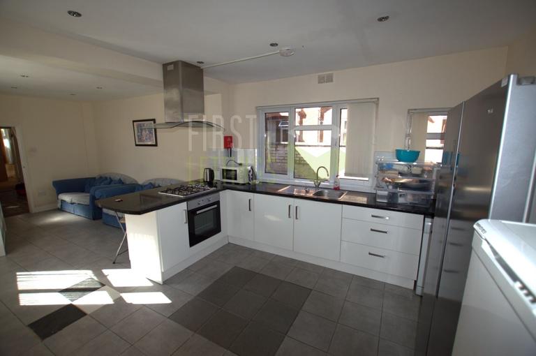 5 bedroom apartment for rent Howard Road, Leicester, LE2 1XJ UniHomes