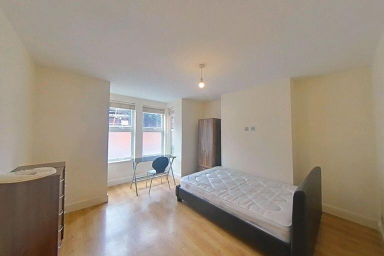 Frederick Street, Golden Triangle, Loughborough, LE11 3BJ