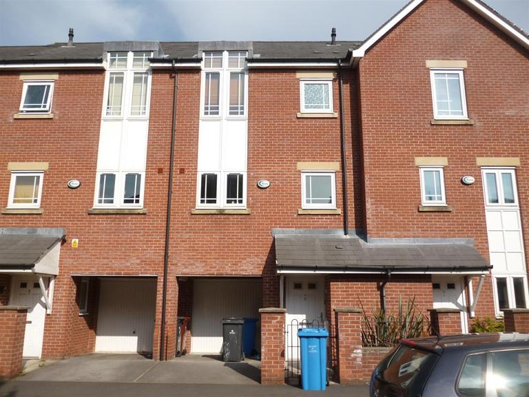 Drayton Street, Hulme, Manchester, M15 5LL