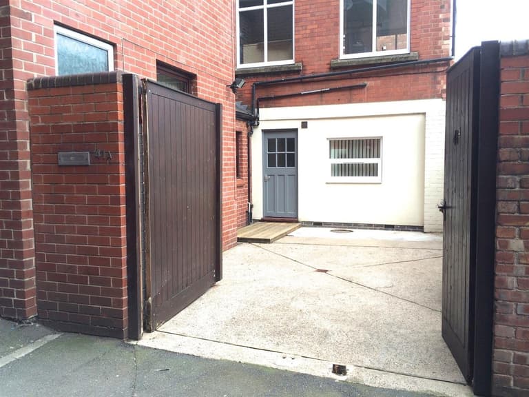 Derby Road, City Centre, Nottingham, NG1 5AW