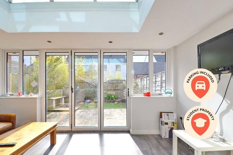 Barnwood, Cheswick Village, Bristol, BS16 1GN