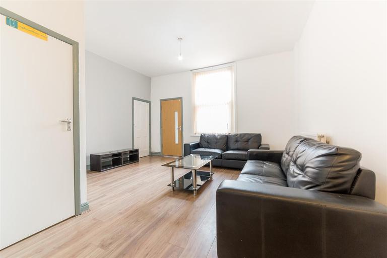 Heaton Road, Heaton, Newcastle, NE6 1SA