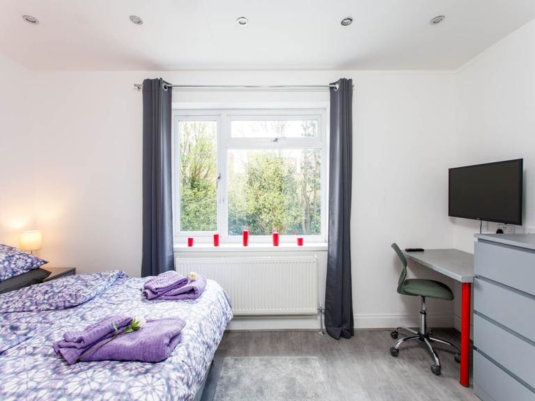 Elba Crescent, Crymlyn Burrows, Port Tennant, Swansea, SA1 8QQ