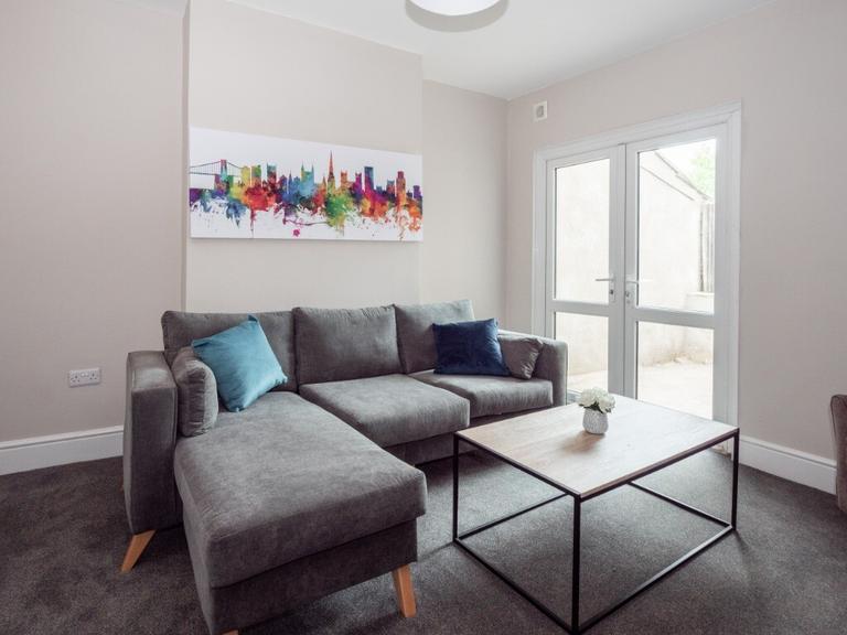 4 bedroom house for rent Ridgeway Road Fishponds, Bristol, BS16 3DY