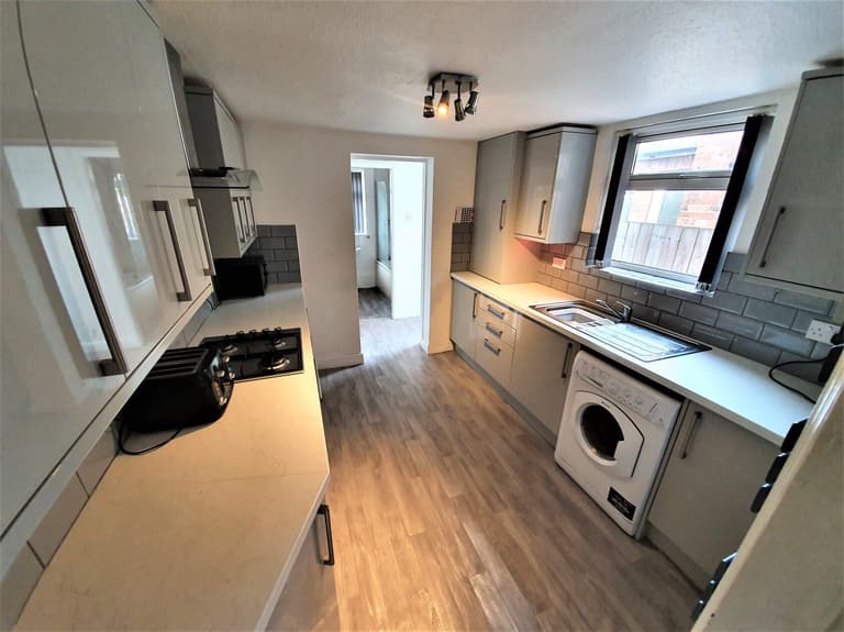 Blaydes Street, Beverley Road, Hull, HU6 7RE Blaydes Street, Beverley Road, Hull, HU6 7RE