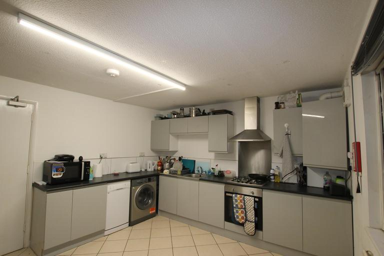 Peveril Street, Arboretum, Nottingham, NG7 4AH