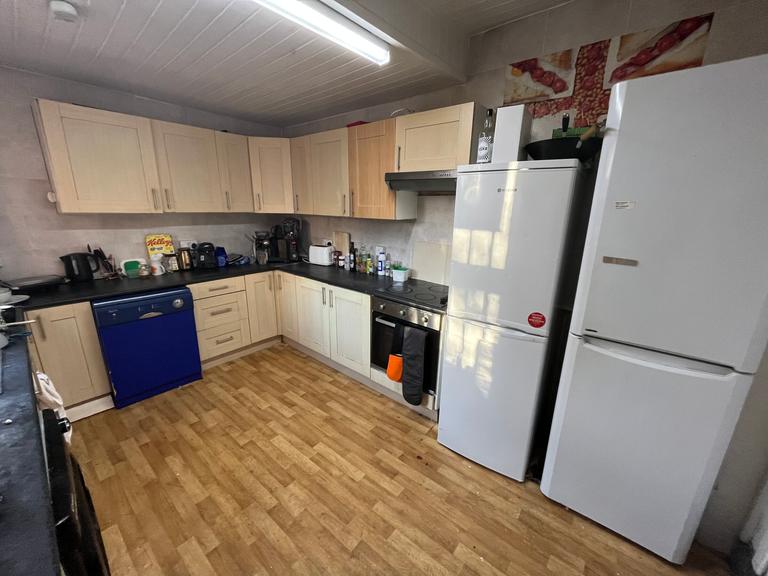 Norwood Terrace, Hyde Park, Leeds, LS6 1EA