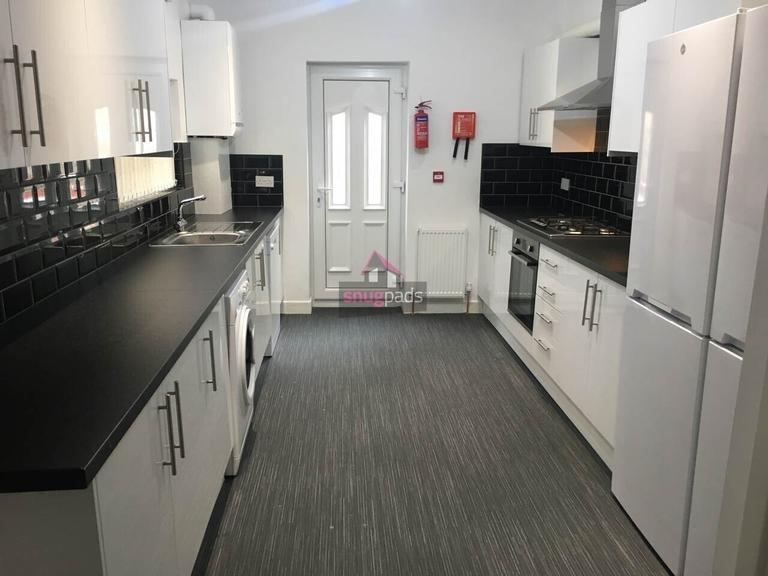 Elleray Road, Salford, Manchester, M6 7GZ