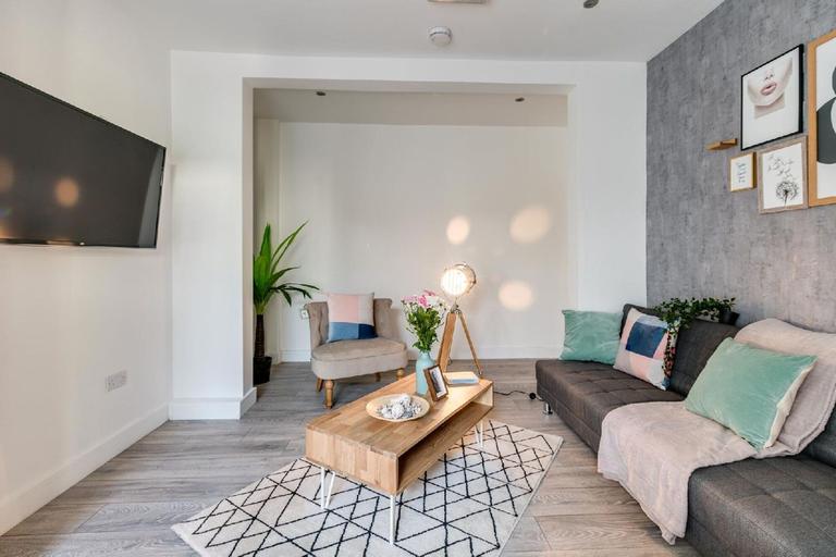 Fishponds, Fishponds, Bristol, BS16 2AX