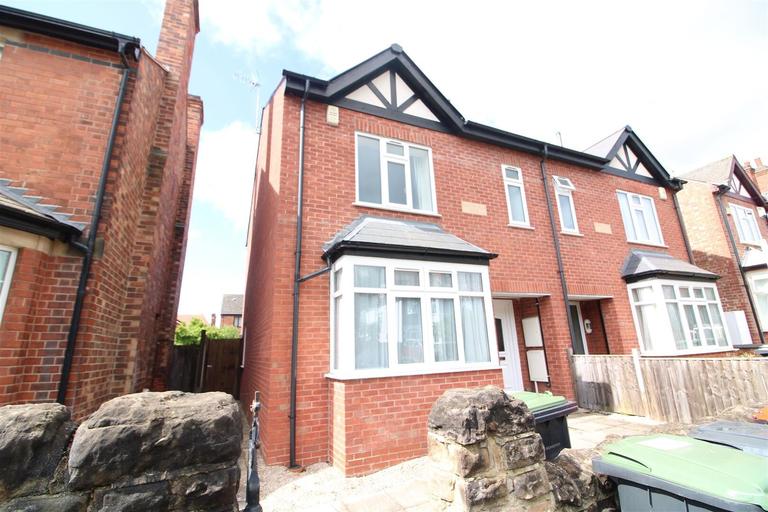 Peveril Road, Beeston, Nottingham, NG9 2HY