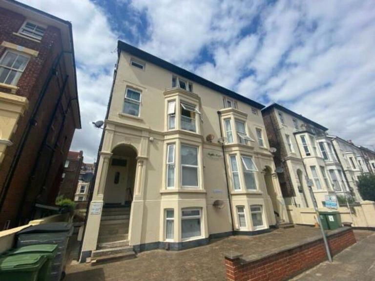 Elphinstone Road, Southsea, Portsmouth, PO5 3HR