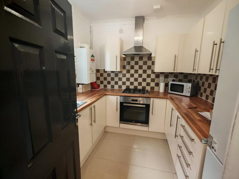 Craven Street, Abington, Northampton, NN1 3EZ