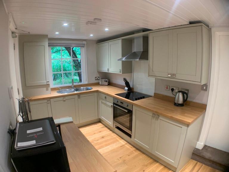 North Woodside Road, West End, Glasgow, G20 6ND