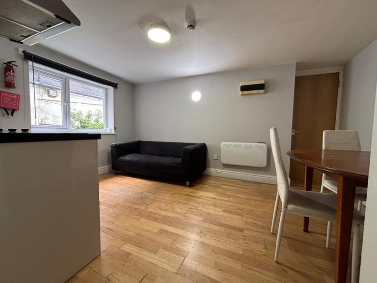 Penylan Road, Roath, Cardiff, CF24 3PG