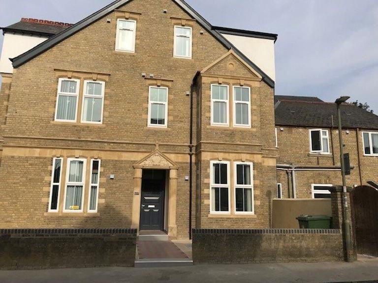 Cowley Road, East Oxford, Oxford, OX4 1XG