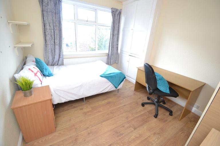 4 bedroom house for rent Lace Street, Nottingham, NG7 2JG UniHomes