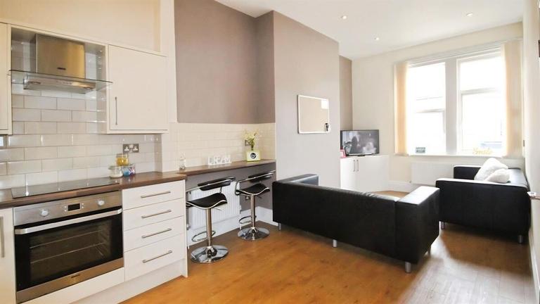 Ecclesall Road, Ecclesall, Sheffield, S11 8NX