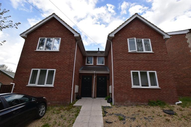 Bridge Farm Lane, North & West Earlham, Norwich, NR5 8NW