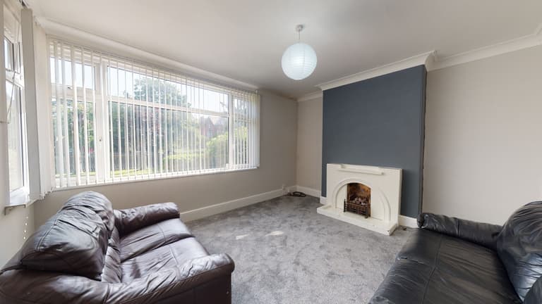 Headingley Crescent, Headingley, Leeds, LS6 3EH Headingley Crescent, Headingley, Leeds, LS6 3EH