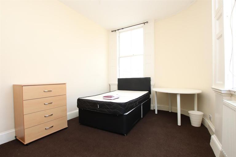 2 Gloucester Street, City Centre, Bath, BA1 2SE