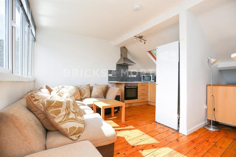 Springbank Road, Sandyford, Newcastle, NE2 1PD