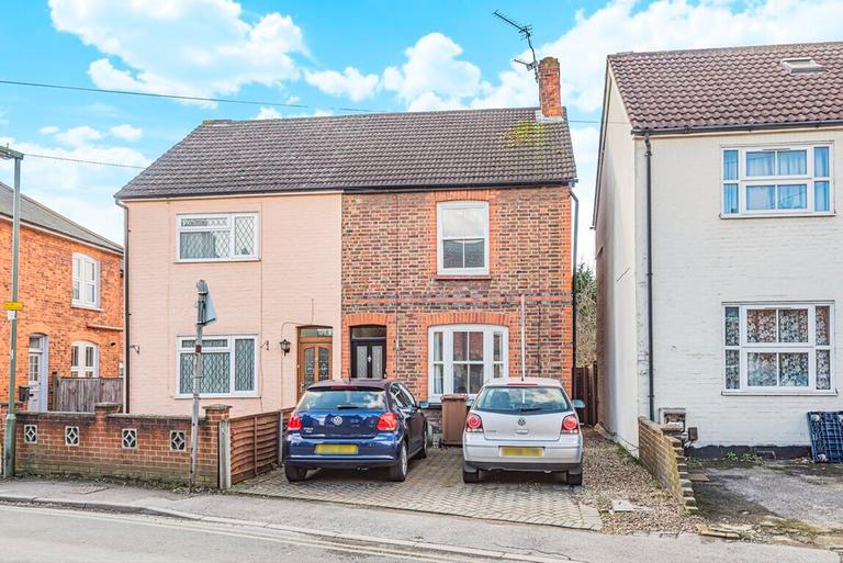 Manor Road, Guildford, Surrey, GU2 9NR