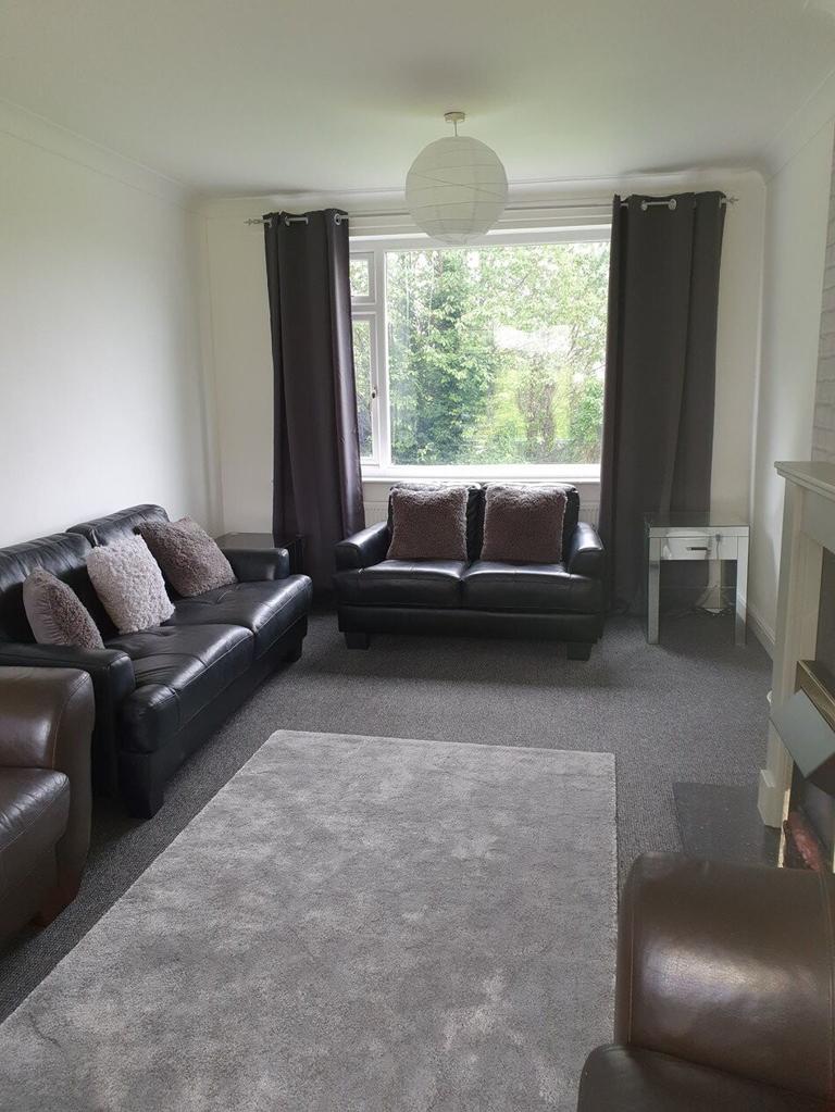 Queenswood Drive, Headingley, Leeds, LS6 3NG