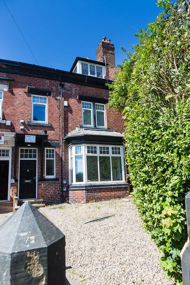 Claremont Villas, Woodhouse, Leeds, LS2 9NY