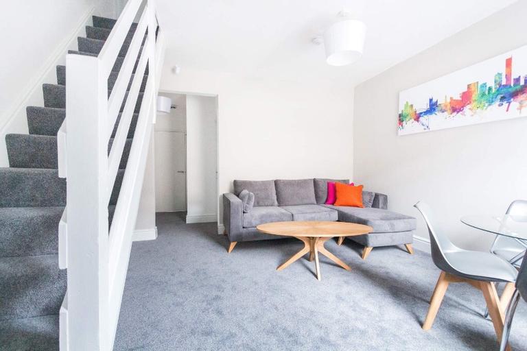 Lyndhurst Street, Salford, Manchester, M6 5YB