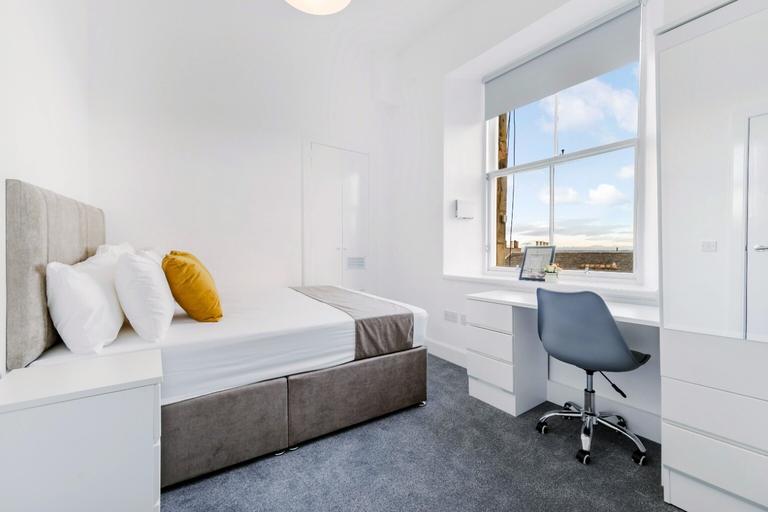 East Claremont Street Bellevue, New Town, Edinburgh, EH7 4JR