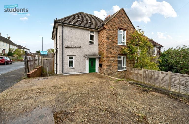 Ringmer Drive, Moulsecoomb, Brighton, BN1 9HX