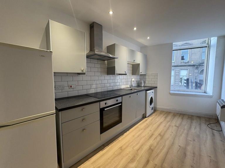 Victoria Road, Central, Dundee, DD1 1EL