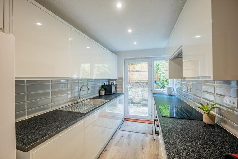 Calton Walk, Oldfield Park, Bath, BA2 4QQ