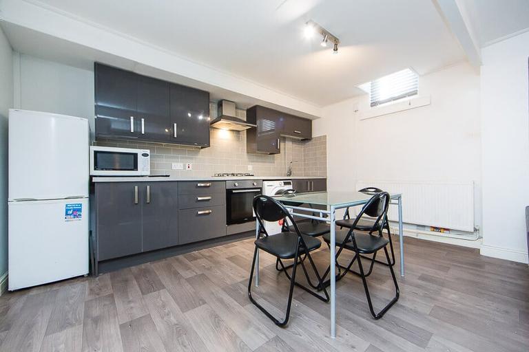 Harold Avenue, Hyde Park, Leeds, LS6 1JR