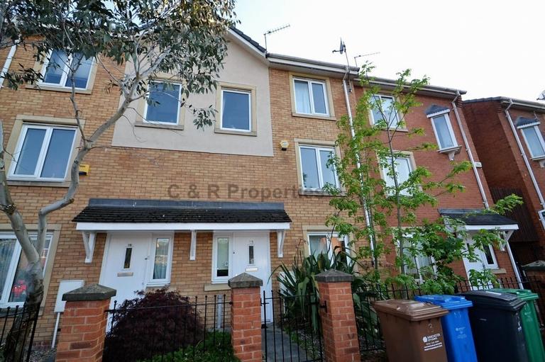 Hulme Manchester, Hulme, Manchester, M15 5RP