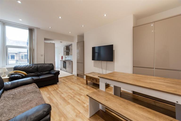 Warwick Street, Heaton, Newcastle, NE6 5AR