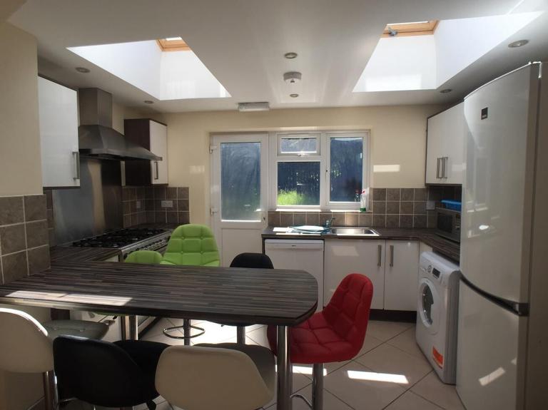 Heeley Road, Selly Oak, Birmingham, B29 6EZ